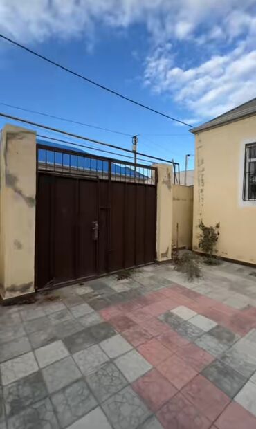 Həyət evləri və villaların satışı: Binəqədi qəs. 3 otaqlı, 100 kv. m, Yeni təmirli -da lalafo.az — 3 Həyət evləri və villaların satışı: Binəqədi qəs. 3 otaqlı, 100 kv. m, Yeni təmirli — 3