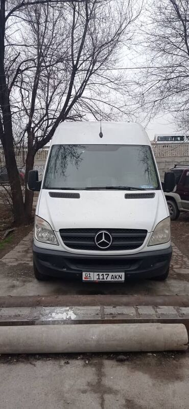 фары на авенсис: Жеңил жүк ташуучу унаа, Mercedes-Benz, 3 т, Колдонулган