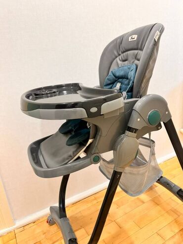 Yemək masaları, oturacaqları: Uşaq üçün yemek masasıdır.Markası Pouchdur.Teze alınıb.Az işlenib,heç — 10