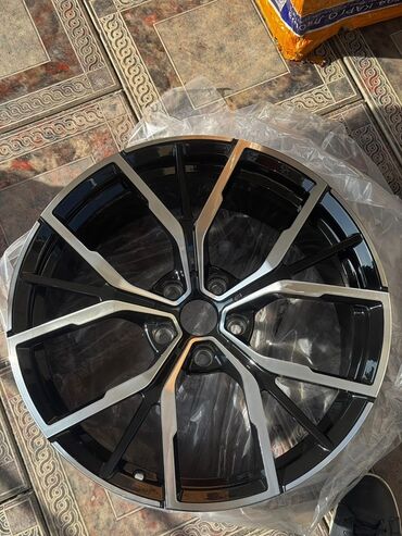 Диски: Литые Диски R 19 BMW, Комплект, отверстий - 5, Новый at lalafo.kg Диски: Литые Диски R 19 BMW, Комплект, отверстий - 5, Новый