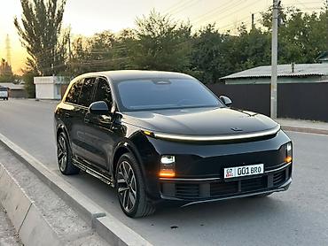 byd m6: Lixiang L8: 2023 г., 1.5 л, Автомат, Гибрид, Кроссовер — 2