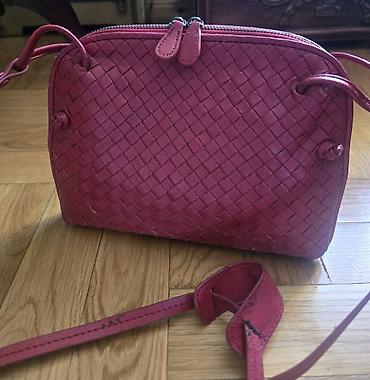 Torbe: Bottega Veneta Nodini crvena kozna torba sa dugačkim kaišem. Crossbody — 1