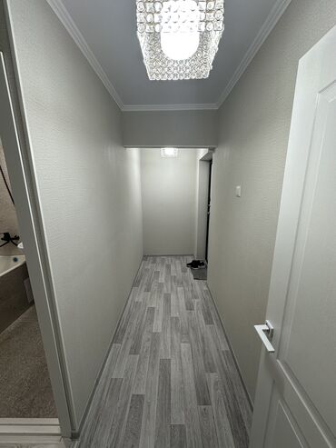продажа квартир в бишкеке в рассрочку: 1 комната, 32 м², 104 серия, 1 этаж, Евроремонт