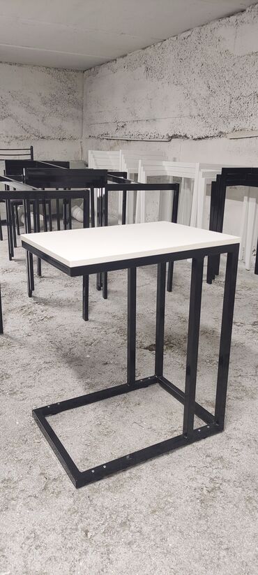 столы кофейные: Журнальный Стол, цвет - Белый, Новый