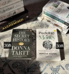 Bədii ədəbiyyat: Bütün kitablar yeni və tam orijinaldır. Stok məhduddur. Qiymətlər — 14