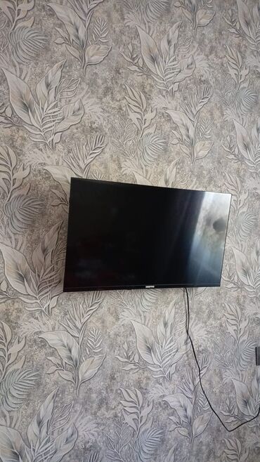 Geepas markalı tv satılır 5,6ayın televizorudu deməy olarki yenidi çox