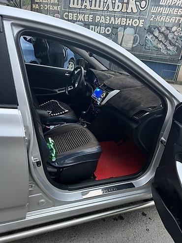 pajero 4: Hyundai Solaris: 2013 г., 1.6 л, Автомат, Газ, Седан — 5