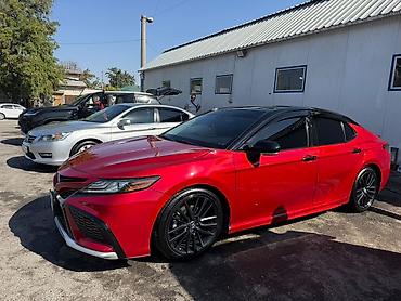 Toyota Camry: 2021 г., Автомат, Бензин, Седан