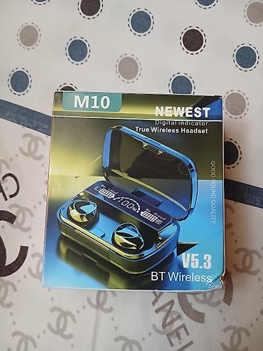 Кулакчындар: Bluetooth-наушники плюс повербанк M10 TWS (версия BT 5.3) с цифровым — 1