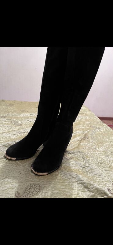 обувь зимние: Сапоги, 38.5, цвет - Черный