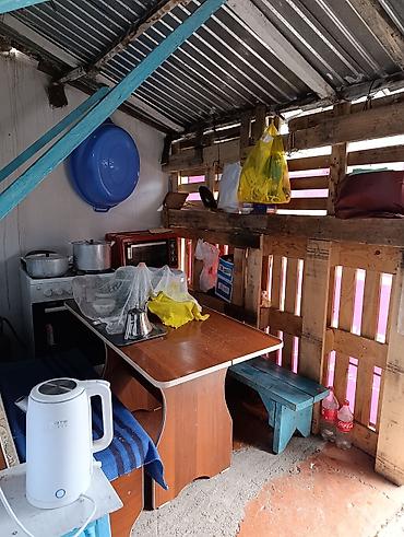 Продажа барачных домов: Продается 2х комнатная квартира барачного типа. Имеется собственная — 6