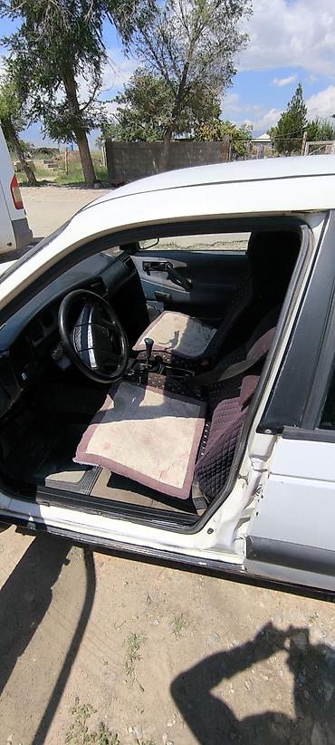 bmw 318: Volkswagen Passat: 1988 г., 1.8 л, Механика, Бензин, Универсал — 9