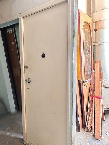 şveller qiymətləri: Şveller(polad) materialdan ev qapısı satılır. Gizli petlə ilə yığılıb — 2