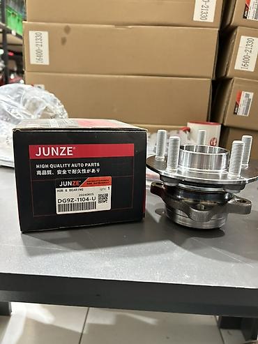radius teker merkezi: DG9Z-1104-U – Ford Fusion qabaq stupitsa Alternativ kodlar: * — 1