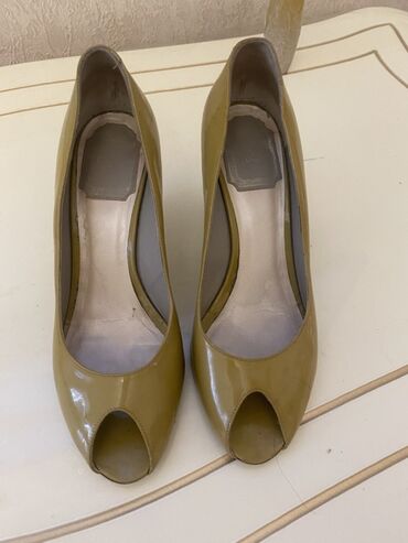 Tuflilər: Tuflilər, YSL, Ölçü: 37, rəng - Mavi, Yeni — 30