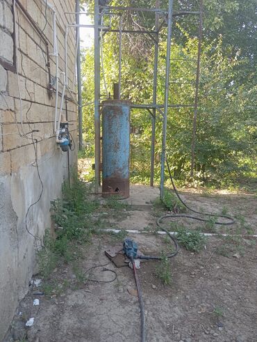 Peçlər, qızdırıcılar: Su qızdırıcısı və nasosdan ibarət bu qurğu, suyun təzyiqini artırmaq