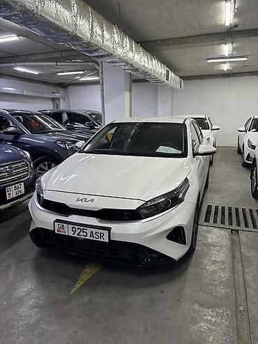 Транспорт: Kia K3: 2021 г., 1.6 л, Вариатор, Бензин, Седан — 4