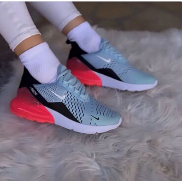 rang patike iskustva: Nike air max 270 patike

Novo
Brojevi 36 do 41