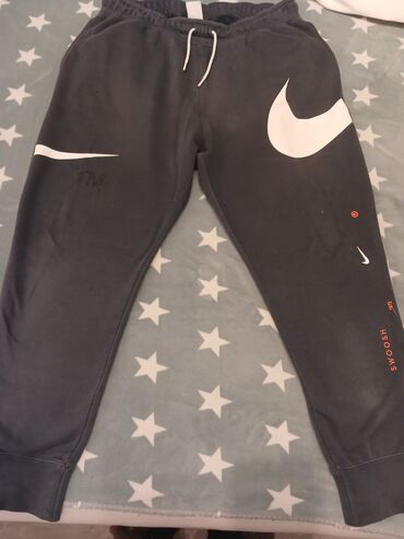 trenerka sa natpisom: Donji deo trenerke, XL (EU 54), Nike, bоја - Siva, Pamuk