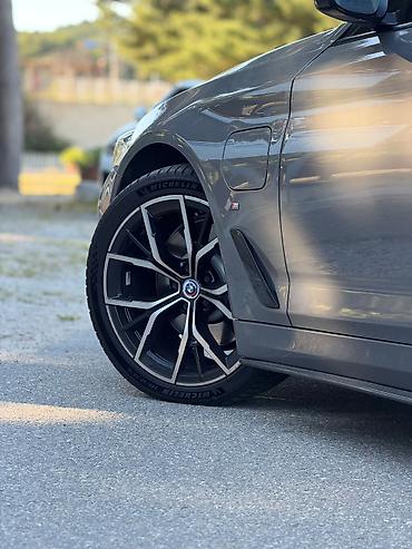 Продажа авто: BMW 5 series: 2021 г., Гибрид, Седан — 4