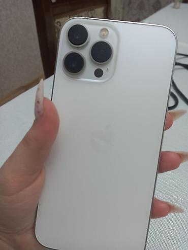 IPhone 13 pro max 78 pil heç bir problemi yoxdur tecili pula ehtyac