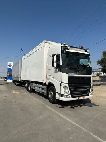 купить прицеп скотовоз: Грузовик, Volvo