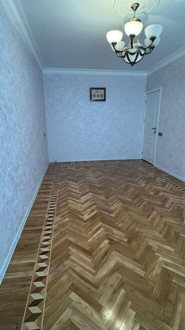 Köhnə tikili: Bakı, 4 otaqlı, Köhnə tikili, m. Elmlər Akademiyası, 108 kv. m -da lalafo.az — 11 Köhnə tikili: Bakı, 4 otaqlı, Köhnə tikili, m. Elmlər Akademiyası, 108 kv. m — 11