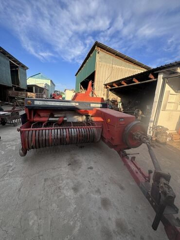 косилка тракторная роторная цена: На продажу выставлен Пресс подборщик DEUTZ-FAHR 440, состояние хорошее