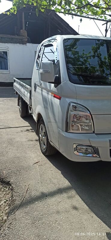 лехкий грузовой: Легкий грузовик, Hyundai, Стандарт, До 1 т, Б/у