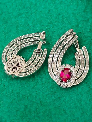 Zərgərlik əşyaları: Dəstə daxildir: Üzük, Sırğa, Gümüş, 925 Əyar — 4
