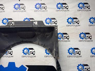 Другие детали кузова: Диффузор вентилятора Renault Magnum Тягач DXI13 2013 Контрактный из — 10