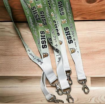 Декоративные ленты и банты: Брендированные ленты‑бейджи (ланъярды) с карабином оптом и в розницу — 1