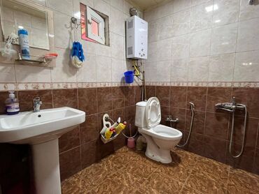 Həyət evləri və villaların satışı: Fatmayı 4 otaqlı, 100 kv. m, Orta təmir — 12