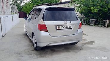 jak авто: Honda Jazz: 2007 г., 1.3 л, Механика, Бензин, Хэтчбэк — 5