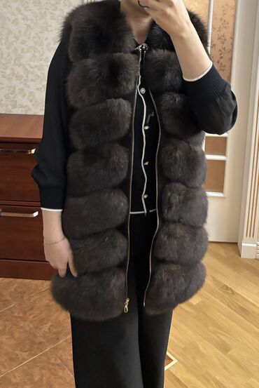 Kürklər: Ideal veziyyetdedir. Temiz norkadir. Hər ikisi yeni kimidir. İksi — 4