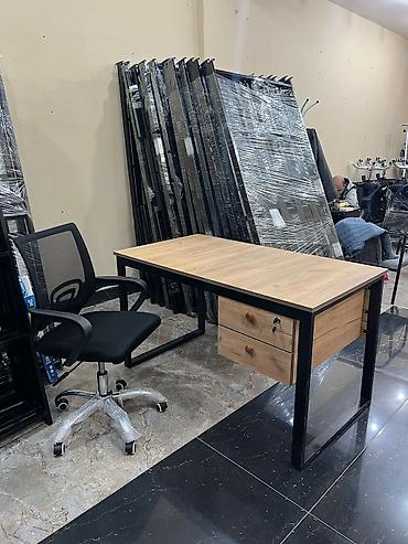 ofis stolları: Metall çərçivəli ofis masası və çekmece bloku - Dizayn: Qara toz boya — 1