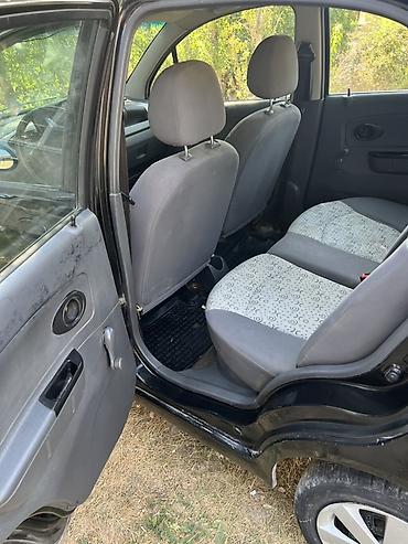 маленькие электро машины: Chevrolet Spark: 2009 г., Механика, Бензин, Хэтчбэк — 8