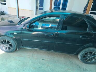купить машину в рассрочку без банка: Chevrolet Lacetti: 2008 г., 1.6 л, Механика, Газ