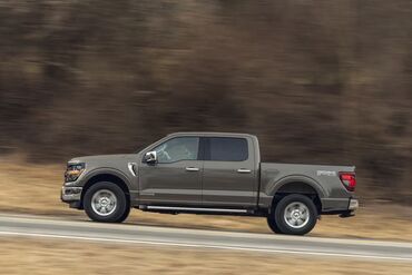 Стекла и комплектующие: Стекло Заднее Ford, 2022 г., Б/у, Оригинал — 10