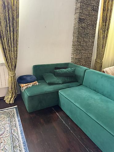 divan parcaları: Künc divan, İşlənmiş, Bazasız, Parça, Çatdırılma yoxdur — 2