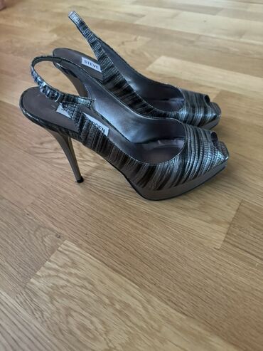 ботинки без каблука: Məhsul: Qadın yüksək dabanlı açıq burun sandalet - Brend: Steve lalafo.az -da ботинки без каблука: Məhsul: Qadın yüksək dabanlı açıq burun sandalet - Brend: Steve