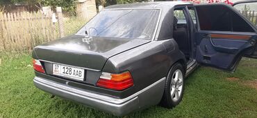 мотор на гольф 2: Mercedes-Benz 230: 1990 г., 2.2 л, Механика, Бензин, Фургон