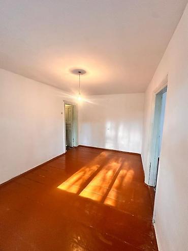 Продажа квартир: 2 комнаты, 42 м², Хрущевка, 1 этаж — 2