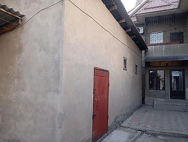 Продажа коттеджей и домов: Продается от собственника район Аламединский рынок 2этажный дом (201 — 6