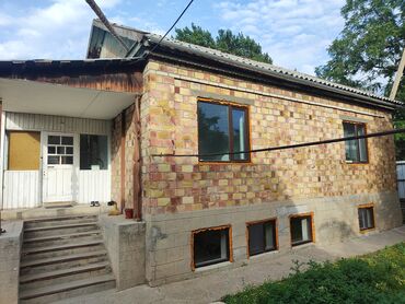 домик из контейнер: Дом, 117 м², 5 комнат, Собственник, Старый ремонт