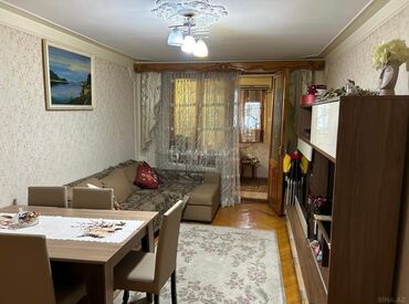 ev alqi satqisi sabuncu rayonu: Bakı, Yasamal, 3 otaqlı, Köhnə tikili, m. Elmlər Akademiyası, 45 kv. m