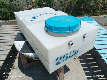Baklar və çənlər: Bak, Plastik, 250 l l, İşlənmiş
