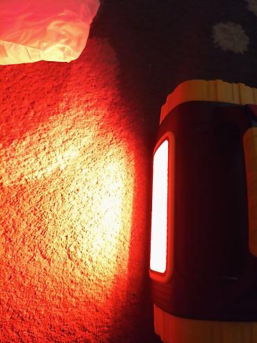 Солнечные прожекторы: Многофункциональный переносной LED-фонарь-прожектор с солнечной — 7