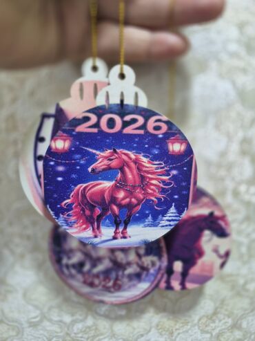 Yeni il oyuncaqları və bəzəkləri: Yeni il üçün əl işi bəzəklər və qapı asmaları - Temalar: at — 5