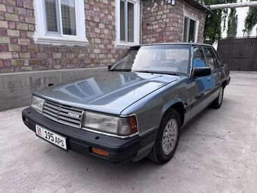 mazda capella: Mazda 929: 1985 г., 2 л, Механика, Бензин, Седан